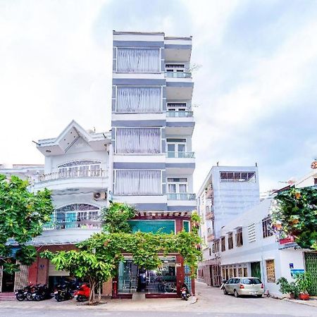 Oyo 587 Trang Long Hotel Nha Trang Exterior photo